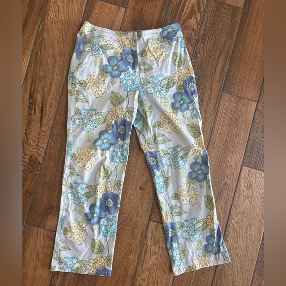 Talbots Vintage Floral Straight Leg Jeans Size 8 - Picture 1 of 3